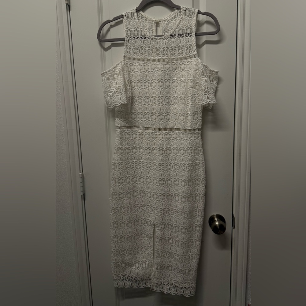 Elegant White Lace Cold Shoulder Dress